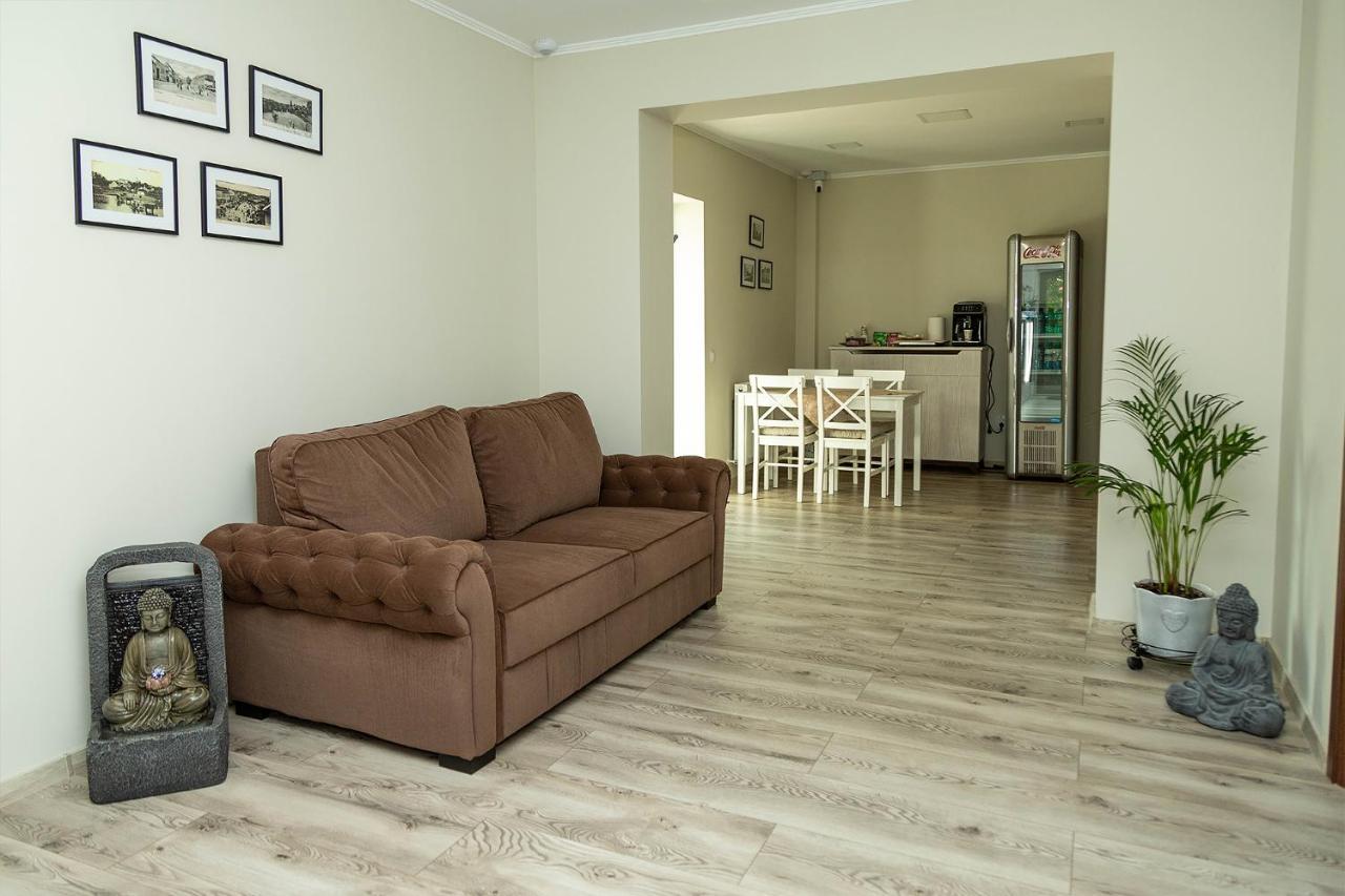 Pensiunea Casablanca Reghin Buitenkant foto
